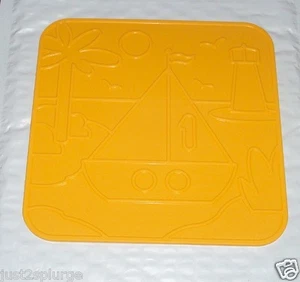 Tupperware Rubbing Plate Sail Boat Water Theme Kids Play Stencil Art Yellow RARE - Picture 1 of 2