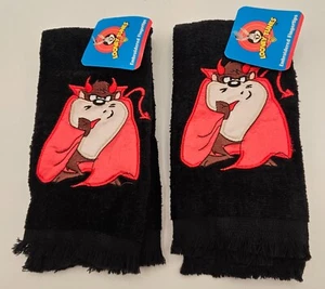 Pair 1997 Looney Tunes Tazmanian Devil Halloween Embroidered Fingertip Towels - Picture 1 of 6
