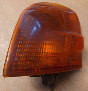 GENUINE TOYOTA STARLET LH PASSENGER SIDE FRONT INDICATOR TOYOTA 10-83 KOITO - Picture 1 of 4