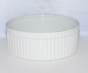 Pillivuyt France 712 Classic White Pleated Large Soufflé Dish, 7" - Picture 1 of 6