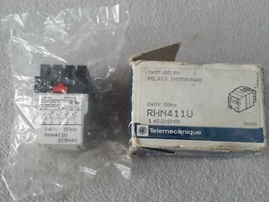Relé de potencia Telemecanique RHN411U 240V 50HZ - Imagen 1 de 3