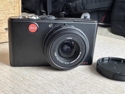 Leica D-LUX 3 10.0MP Black Compact Digital Camera Full Set Battery Charger SD - Image 1 of 4