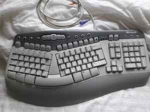 Microsoft Natural Multimedia Keyboard 1.0A RT9470 Ergonomic PS2 - Picture 1 of 12