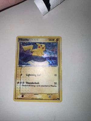 Pokémon Pikachu Holo Pop Series 5 Card 12/17 - Image 1 of 4