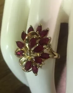 10kt yellow gold cocktail ring w/ ruby & diamond cluster size 6 - Picture 1 of 5