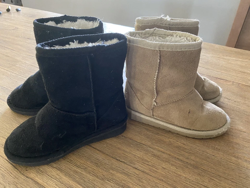 2 pares de botas de microfibra DAWGS para niños pequeños botas de piel de oveja sintética. Se adapta a la talla 7-8 Foto 1 de 1