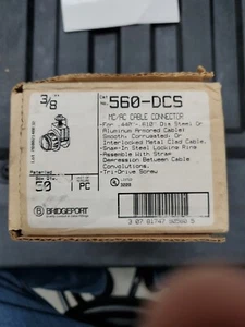 Bridgeport MC/AC Stecker Kat Nr. 560-DCS 35er Box mit Bonus Isolatoren - Bild 1 von 3