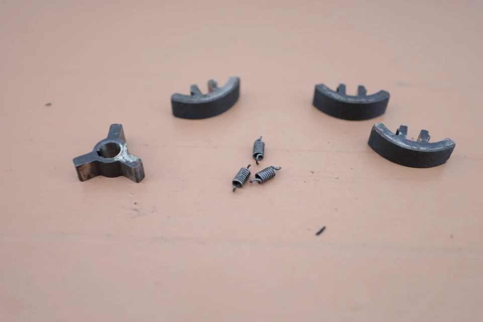 Motosierra Stihl 08 embrague OEM Foto 1 de 4