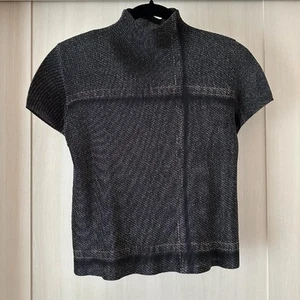 Top donna nero poliestere pieghe Please Issey Miyake taglia 3 leggero usura - Foto 1 di 4