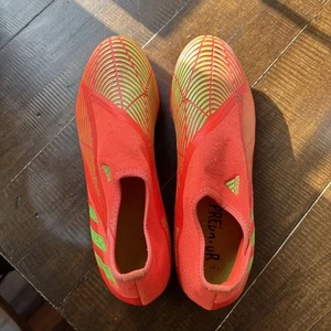 Adidas Predator Edge.3 FG schnürlose Fußballschuhe Orange Volt GW1000 Herren 13 - Bild 1 von 5