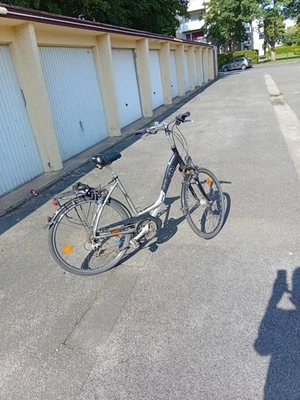 KTM 56er Damenfahrrad ALU 28 Zoll Led Gangschaltung mit     Papiere  Ledersattel - Bild 1 von 4