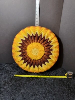 Almohada de girasol de ganchillo hecha a mano llena de espuma decoración de otoño acción de gracias  Foto 1 de 3