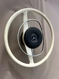 Mercedes Benz Vintage Steering Wheel W108/W109/W111/ W113-115 IVORY PAGODA - Picture 1 of 11