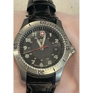 Reloj con correa de cuero esfera negra vintage Swiss Army años 90 para dama - Imagen 1 de 8