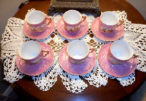 RARO Juego de 6 tazas de té y platillos con paneles elevados alemanes rosas - CIRCA 1940s - Imagen 1 de 8
