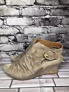Earthies Santo Taupe Suede Leather Ankle Wedge Booties Women’s sz 10B US/41EU - Picture 1 of 20