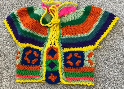 Top tejido ganchillo manga corta hecho a mano para niños vintage abuela cuadrados años 70 Foto 1 de 4