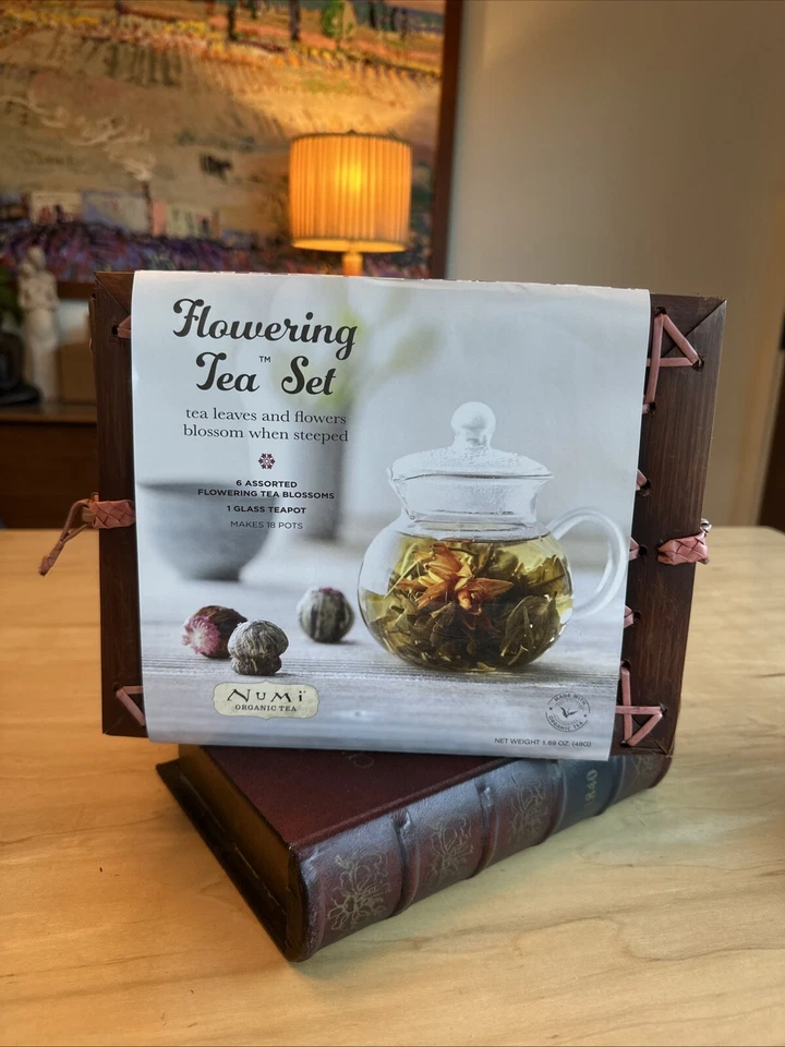 Numi Flowering Tea Set in Bamboo 6 Blossoms 1 14oz Glass Teapot 18 Pots Organic