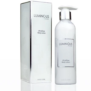 Luminous UltraGlow Lotion - SPF Lotion with Whitening Ingredients by Relumins - Picture 1 of 3