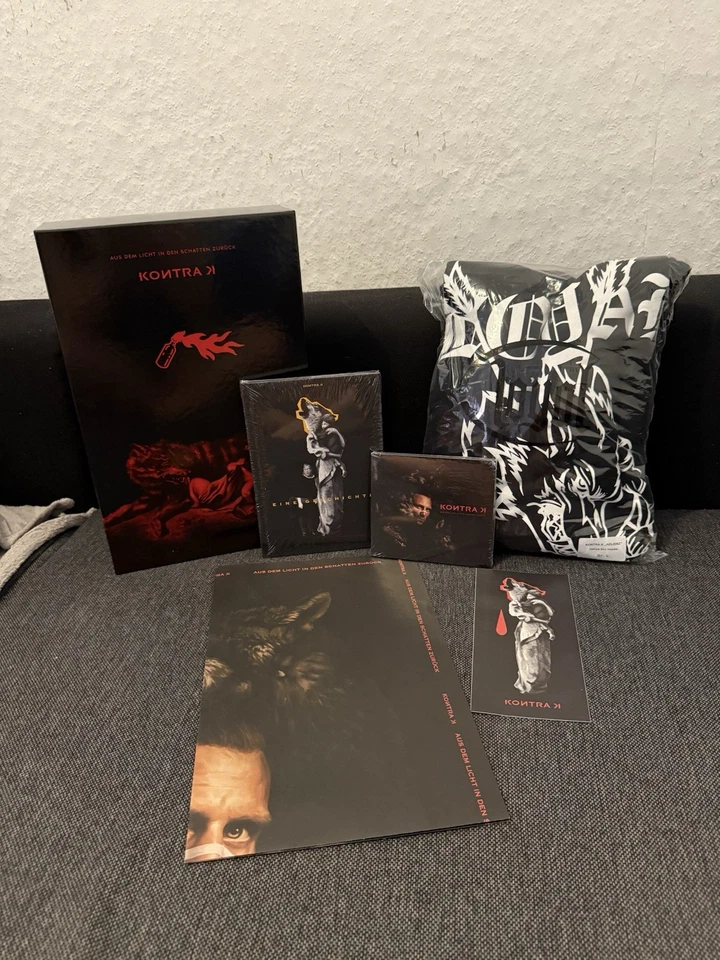 Kontra K - Aus Dem Licht In Den Schatten Zurück - Deluxe Box GR. L Neuwertig  - Bild 1 von 1