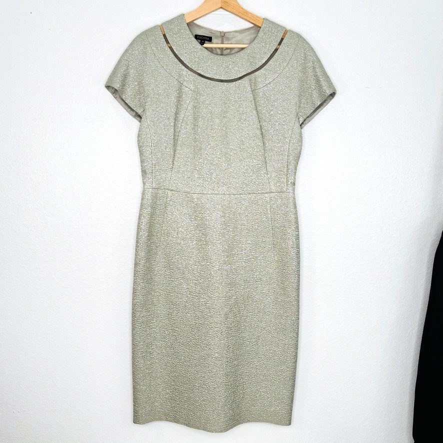 Vestido justo ESCADA jacquard metálico areia clara ombro detalhes tamanho 40/EUA 10 - Imagem 1 de 4
