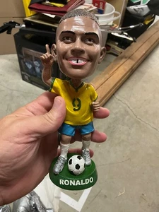 Ronaldo IL Fenomeno Wackelkopf Figur Sammlerpuppe Neu - Fußball - Bild 1 von 2