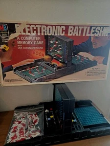 Vintage 1977 Electronic Battleship by Milton Bradley No. 4750 - Picture 1 of 9
