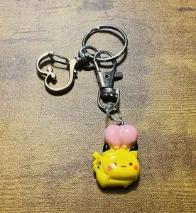 Japanischer Anime Pikachu Figur Schlüsselanhänger 3D Figur Rucksack Gepäckclip - Bild 1 von 3