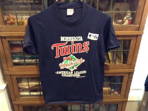 VTG NWT 1987 Minnesota Twins AL Champions World Series Logo 7 T-Shirt SZ L -Cool Cover