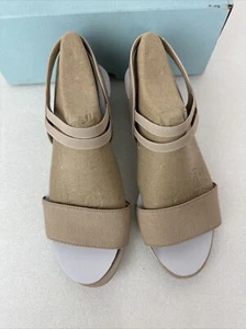 LifeStride Women's Yolo Wedge Sandal Taupe Size 8.5 M Medium - Picture 1 of 8