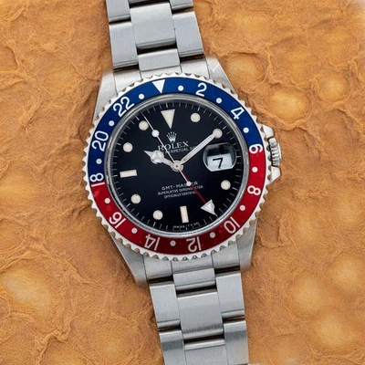 Rolex Vintage GMT-Master Pepsi 16700 L Series 1990 Transitional Model - Image 1 of 4