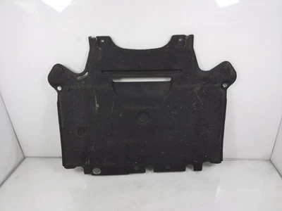 Передний нижний брызговик двигателя для седана Audi A4 2013-2016 годов выпуска 8K0-423-981 - Изображение 1 из 4