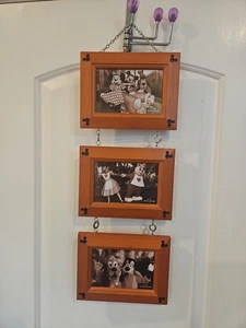 NEU Disney Parks exklusiver 3-stufiger Bilderrahmen Mickey Mouse Holz hängend 4x6 - Bild 1 von 7