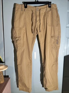 Levi’s Khaki Cargo Pants Women’s Sz 16. Y2K - Picture 1 of 8