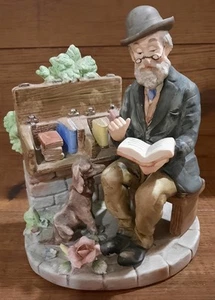 Vintage Lefton alter Mann liest auf Bank mit Hund Porzellanfigur Japan sehr guter Zustand - Bild 1 von 12