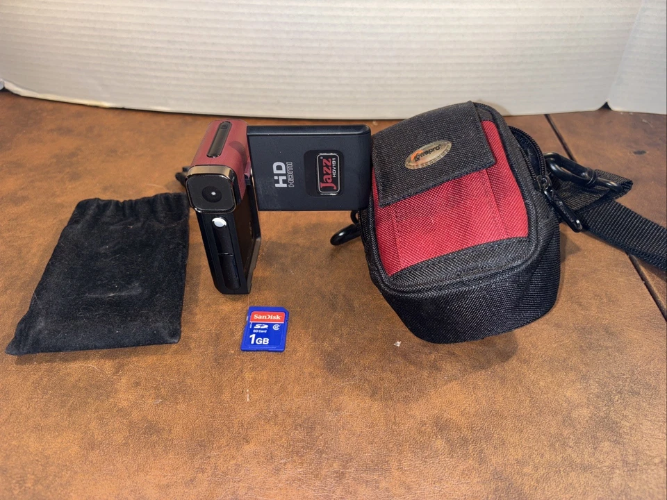 Jazz HDV191 HD HDMI Rotate Video Recorder 11Mp Camera W/ Travel Case - Image 1 of 4