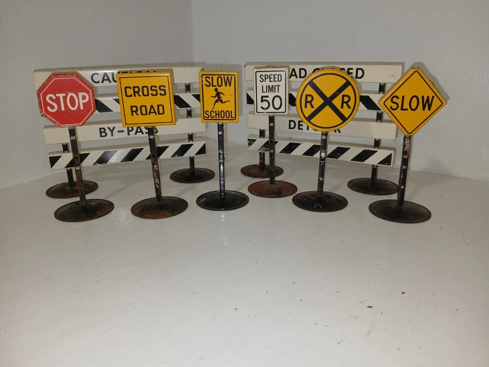 Lot Of 8 Vintage Tonka State Hi-Way Department Road Signs - Image 1 of 4