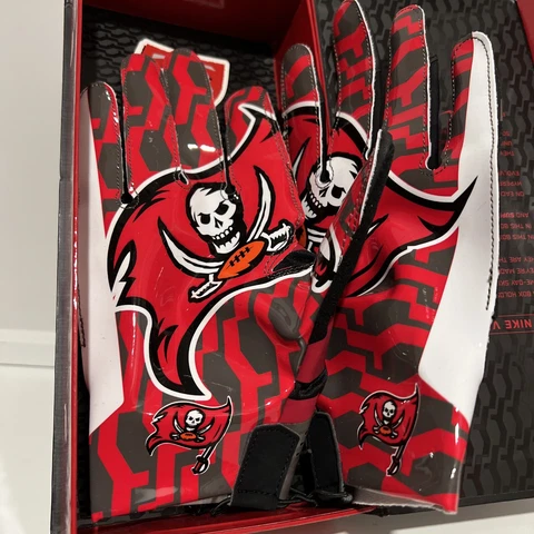 NIKE VAPOR FLY NFL TAMPA BAY BUCCANEERS HYPERFUSE RECEIVERS FOOTBALL GLOVES  XL Cover