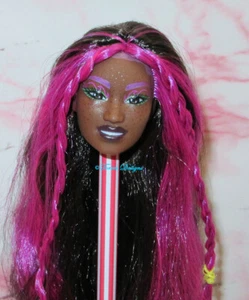 New Barbie Extra 19 Doll Head AA for Customization OOAK Repair Parts - Picture 1 of 2