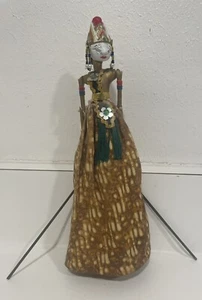 Vintage Miniature Indonesian Puppet - Picture 1 of 3