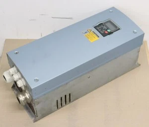 Vacon NXS01055A5H0SSSA1A3000000 Freqenzumrichter + Keypad TESTED - Picture 1 of 9