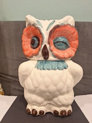 FREE SHIPPING ANTHROPOLOGIE   REAL HOOT  WINKING OWL CERAMIC COOKIE JAR CANISTER - Image 1 of 4