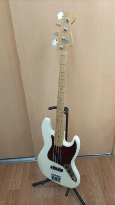 FENDER USA AMERICAN PROFESSIONAL �U JAZZ B Electric Bass - Image 1 of 4