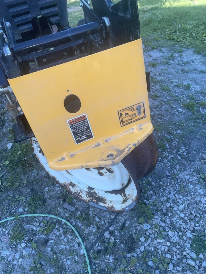 CUB CADET 后挂板黄色 GT 44 48 GT2554 2550 2544 2542 — 第 1/1 张图片