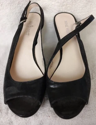 Sandalias cómodas Nine West para mujer con punta abierta y tacón ancho negras talla 9 Foto 1 de 4