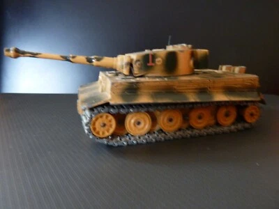 SOLIDO MILITAIRE 222 CHAR TIGRE VINTAGE 130 mm sc. 1/50 - Immagine 1 di 4