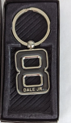 Nascar. Dale Earnhardt Jr. 8 Key ring Metal Gift Boxed Double Sided Black Number Cover