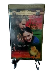 Fly Away Home neu fabrikversiegelt VHS Film Kassette Jeff Daniels Anna Paquin - Bild 1 von 5