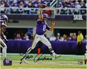 Kirk Cousins Minnesota Vikings Signed 8" x 10" Purple Throw on the Run Photo - Picture 1 of 1