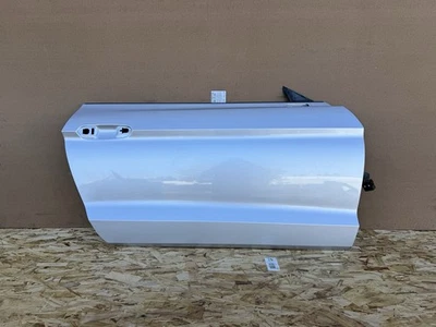 FORD MUSTANG GT 2015-2023 OEM MONTAJE DE CARCASA PUERTA PASAJERO DERECHO (PLATEADO) Foto 1 de 4